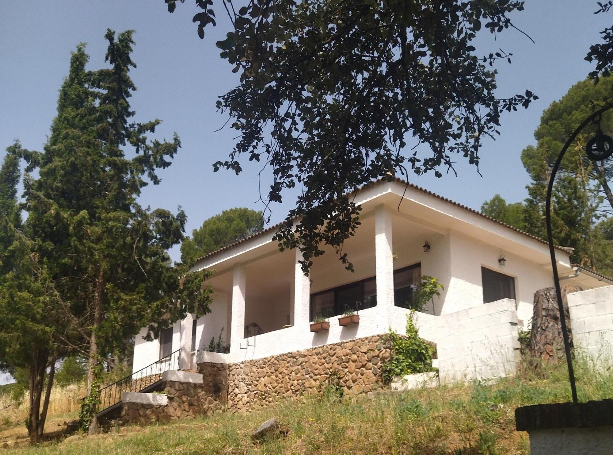 Villa Bonita Casa Blanca En El Bosque. Córdoba Exterior foto